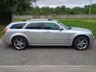 Chrysler 300c touring 5.7 hemi awd - 2