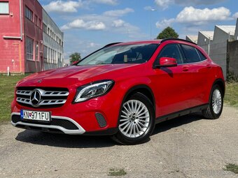 Mercedes-Benz GLA 180 D - 2