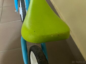 Predám odrážadlo s 10” kolieskami - 2