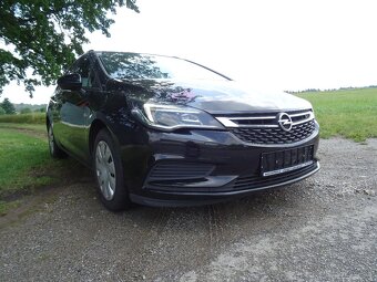 Opel Astra 1.6 CDTi Sports Tourer 81kW - 2