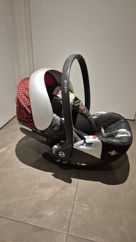 Autosedačka Cybex Cloud Z i-size - Rebellious + základňa - 2