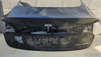 Kufor Tesla M3 - 2