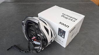 Cyklo prilba Uvex - 2