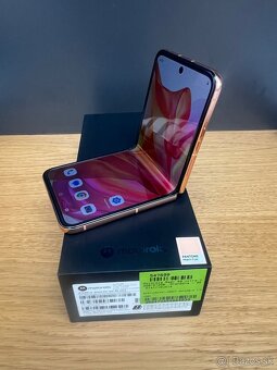 Predám MOTO RAZR 50 ULTRA 16GB/512GB, TOP stav, ZARUKA - 2