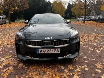 Kia Stinger 3.3l 272KW 4X4 - 2
