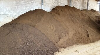 Preosiata Zem-Osievaná Zem -Ornica-Štrky-Piesky Kontajnery - 2