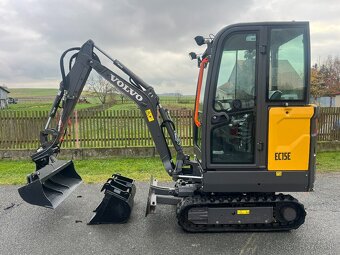 Minibagr VOLVO EC15e pouze 710mth / hyd.svahovka + podkopy - 2