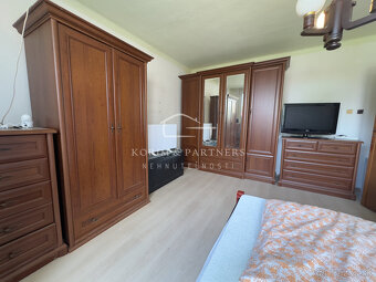 Dom bez záhrady s menším dvorom a terasou, Komárno - 2