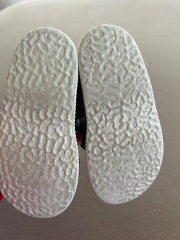 Papucky Rak vel.21 - 2