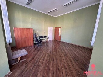 Kancelária 3 centrum Topoľčany / PRENÁJOM - 2