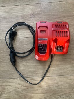 Milwaukee nabijacka - 2