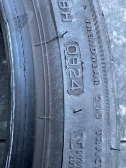 225/40 R19 Bridgestone - 2