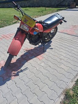Yamaha XT 550 - 2