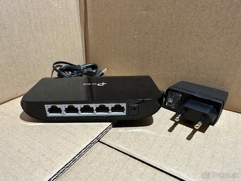 TP-Link TL-SG1005D 5 Port Gigabit Desktop Switch v9.0 - 2