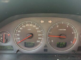 Volvo XC90 - 2