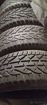 Zimne pneumatiky 215/55 r17 - 2