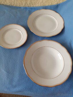 Sklo,porcelan. - 2