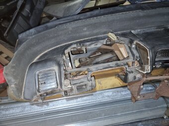 Honda crx civic palubovka - 2