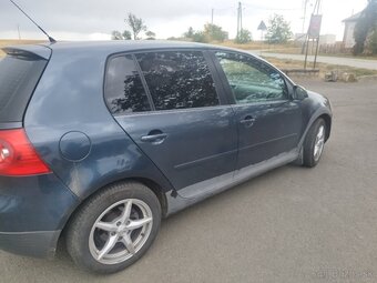 Predám golf 5 1.9.77kw kot motora BKC - 2
