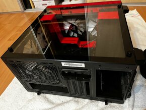 NZXT H400i Micro-ATX Computer Case Black/Red - 2