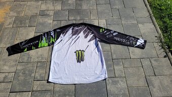 Dres monster - 2