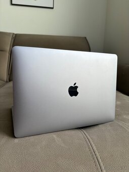 Predám MacBook AIR M1, 8GB/256GB TOP STAV - 2