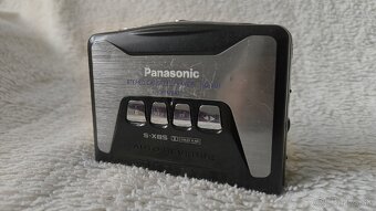 Panasonic RQ-X01 walkman - 2