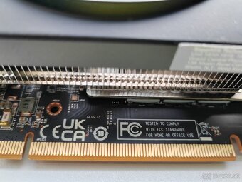 Sapphire pulse Radeon RX 7800 XT Gaming 16 GB - 2