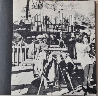 Paříž v Paříži autor Jan Řezáč, fotografie Josef Prošek - 2