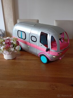 Veľký L.O.L. karavan - 2