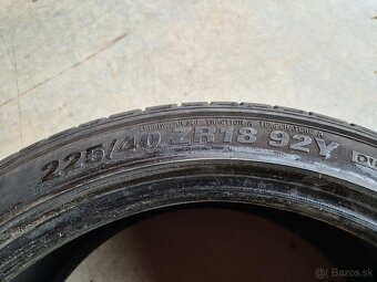 Kumho 225/40 r18 - 2