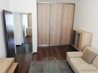 NA PRENÁJOM 2 IZBOVÝ BYT, STARÉ MESTO - 2