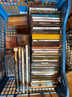 predam zbierku cds - 2