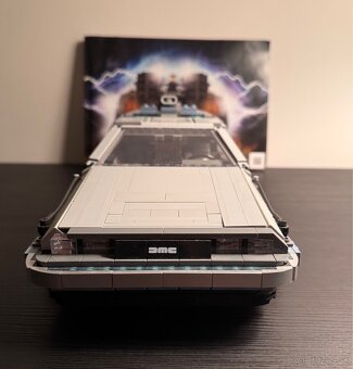 LEGO Icons 10300 DeLorean Time Machine - 2