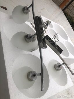 Za symbolickú cenu lustre - 2