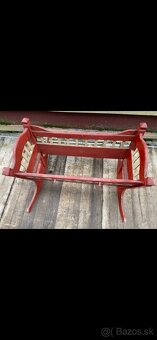 Predám starožitnu červenú kolísku - 2
