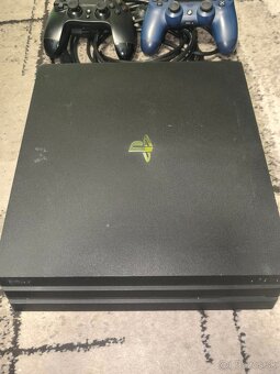 Predám Sony Playstation 4 Pro - 2