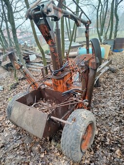 Predám nakladač UNHZ500 - 2