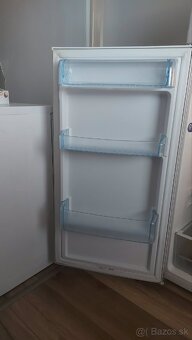 beko chladnička s mrazničkou hore - 2