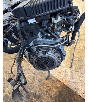 MOTOR KOMPLET MAZDA 2 ZJ 07- - 2