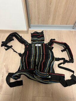 2 Ergonomické nosiče + šatka na nosenie detí – 3ks spolu - 2
