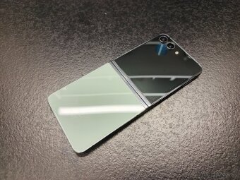 Samsung Galaxy Z Flip 5 256gb Mint Green - 2