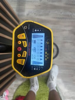 Predám digitálny detektor Kovov KD4032 - 2