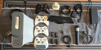 Predám XBOX 360 Elite s Kinectom - 2