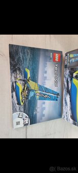 Katamaran Technic  42105  2v1 PLAVA NA VODE - 2