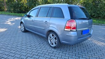 Opel zafira 1.8 benzin .7.miestna - 2