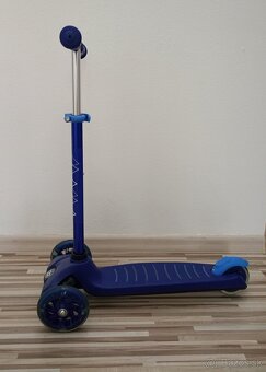 Detská kolobežka s LED kolieskami - 2