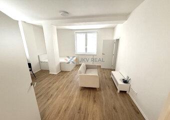 Moderný 1-izbový byt s parkovaním kúsok od Centra Trnavy - 2