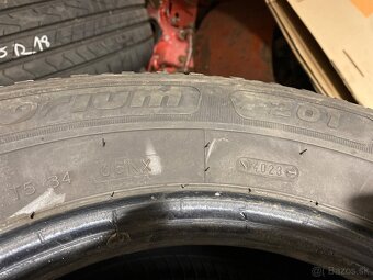 Predám pneu 215/70R15C - 2