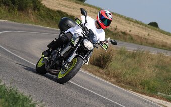 Yamaha MT 09 (2016) - 2